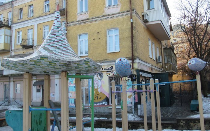 Квітка та пташки