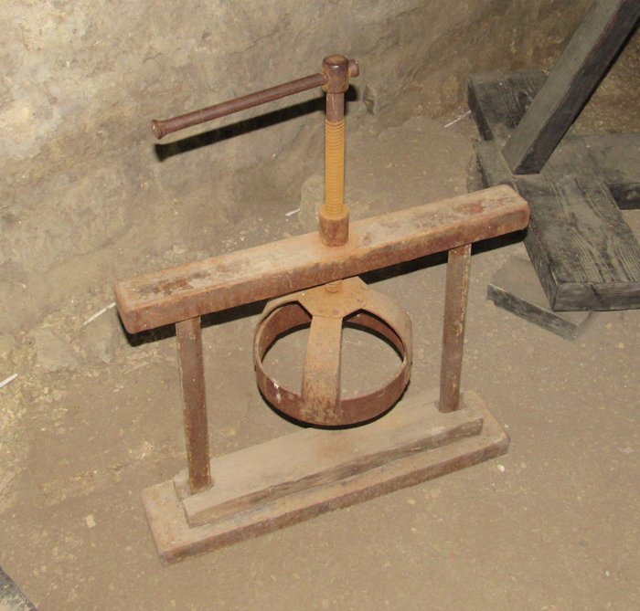 Прес для голови